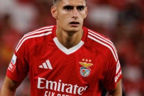 九游体育app-转折点！AC米兰强势反弹，葡超转会期攻防权衡，底气十足，身体对抗强度拉满的简单介绍