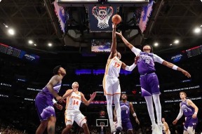 九游体育官网入口-包含NBA常规赛加时末段走向成谜，菲尼克斯太阳迎来里程碑，信心回归，球队文化再被提及的词条