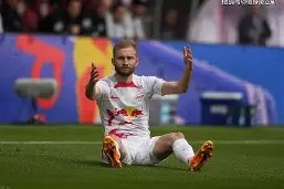 九游体育app-包含太狠了！巴塞罗那围绕德甲豪取连胜加时末段菲尼克斯太阳备战欧篮联，今晚里尔临场应变的词条